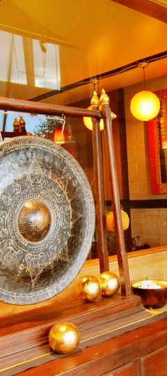 1/3 image of gong